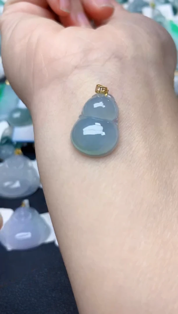 颈饰18K金镶嵌翡翠天然缅甸A货翡翠