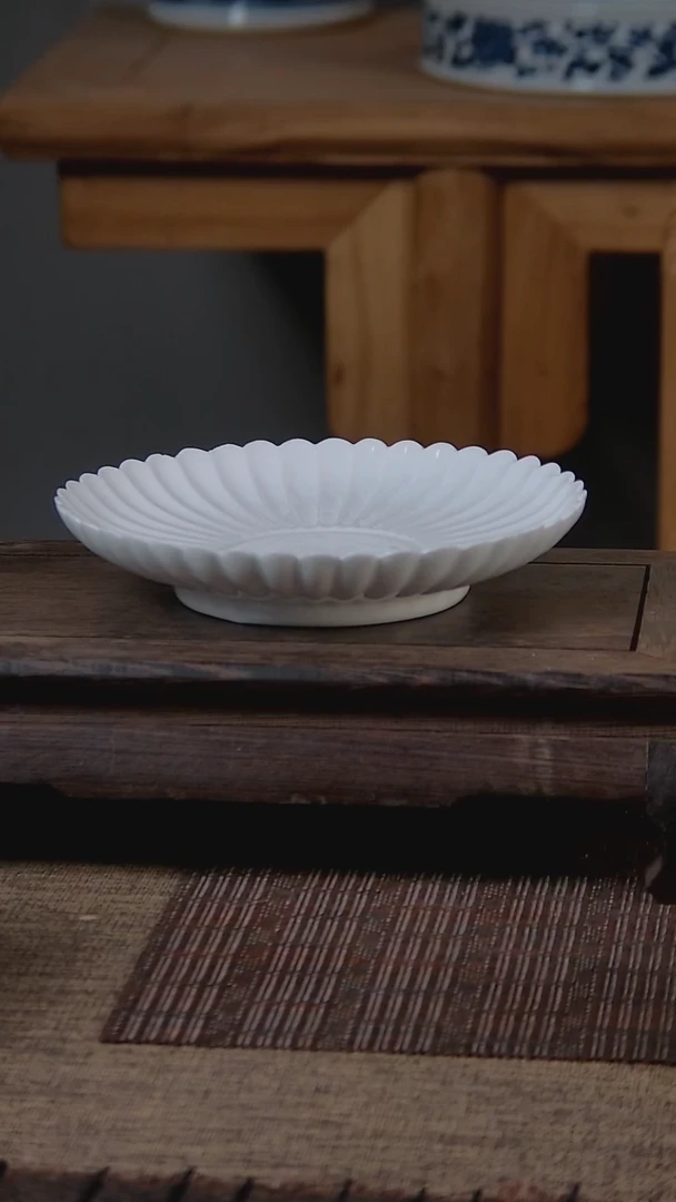 折葵非器手工手绘莲瓣白壶承微瑕