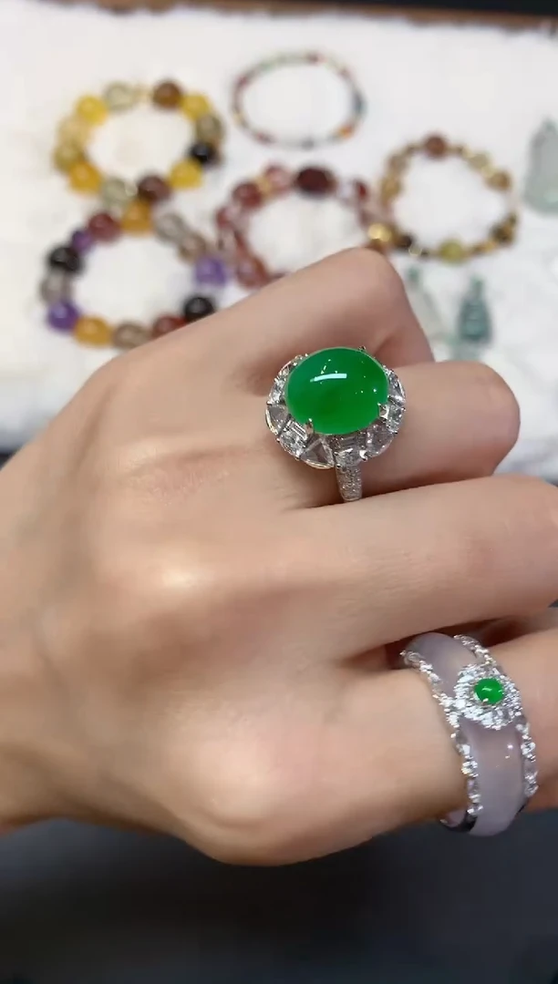 18K金镶嵌戒指翡翠D347|188000