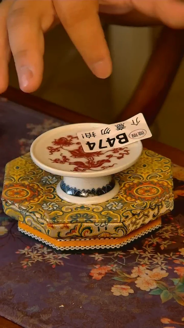 杯手工手绘杯杯很美丽手工手绘杯杯很美丽