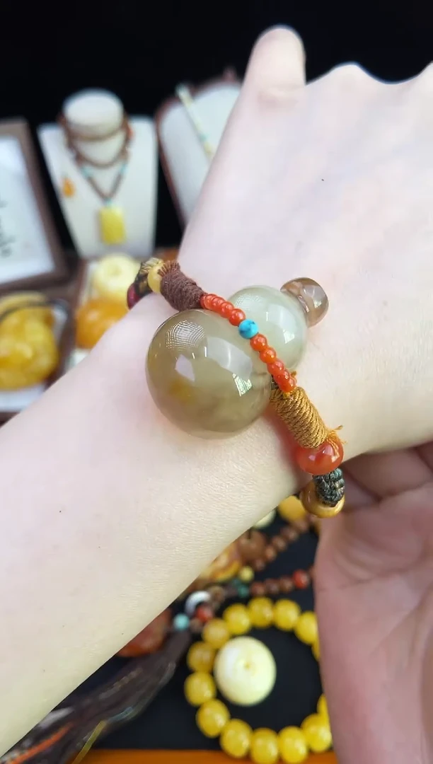 琥珀未镶嵌珠宝奇石柒月