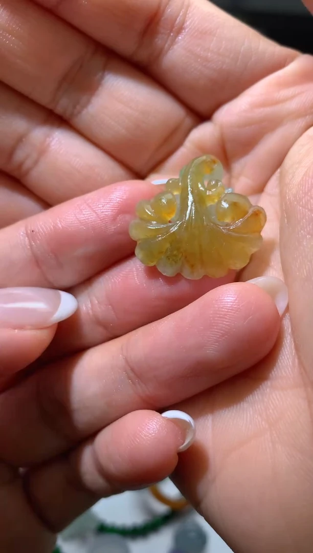 未镶嵌定制翡翠C****?毛货