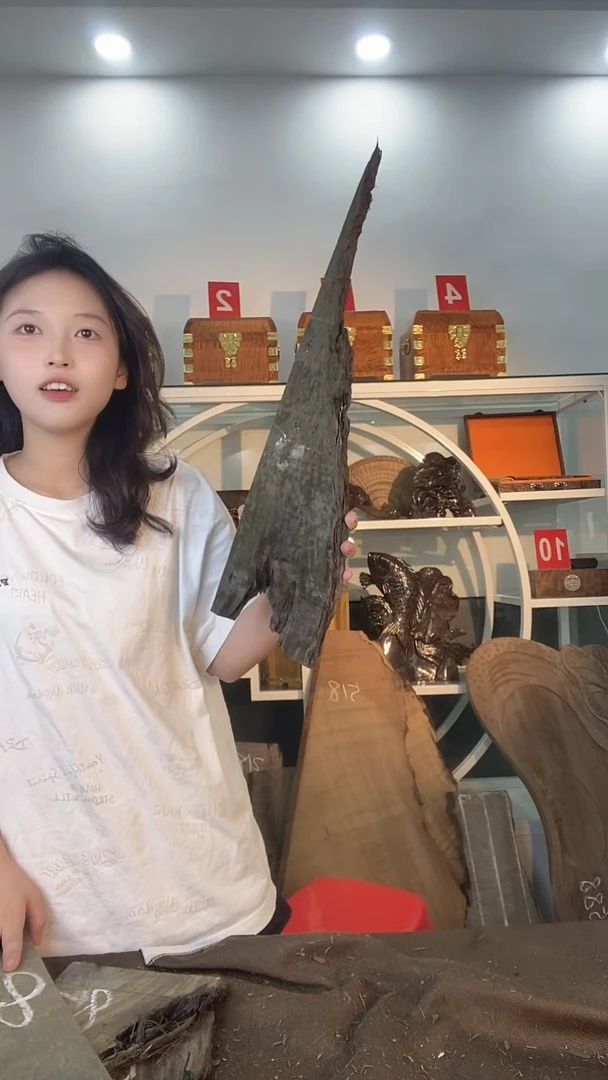 阿*鲁金丝楠木原料木材