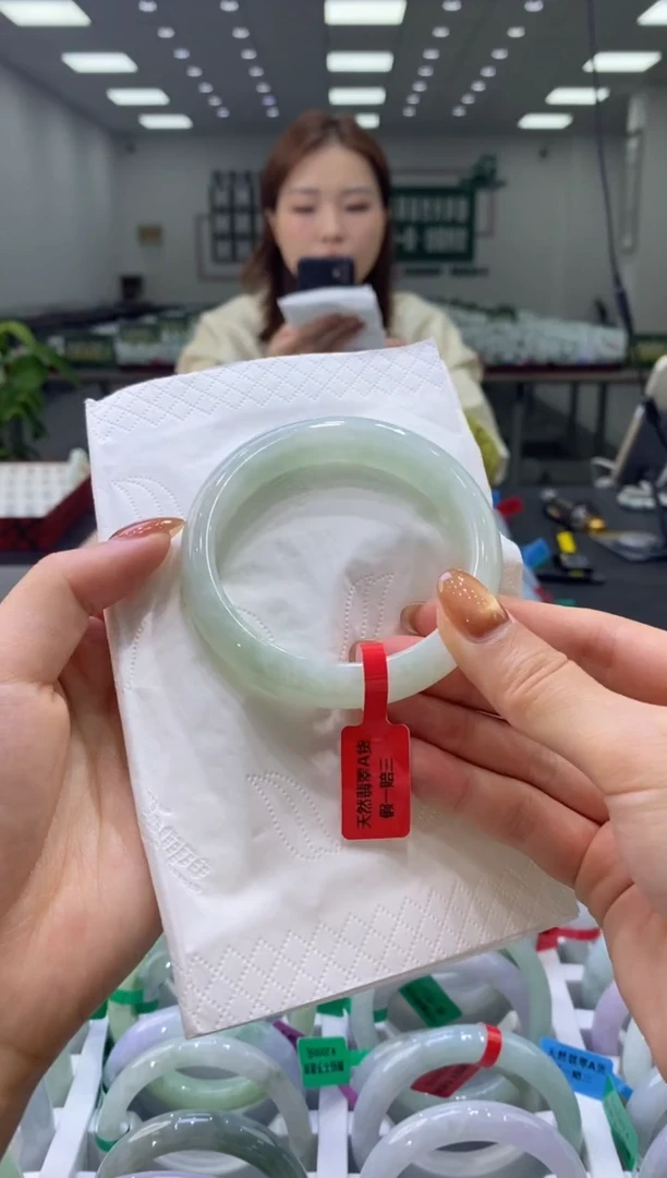 未镶嵌手镯翡翠0042337