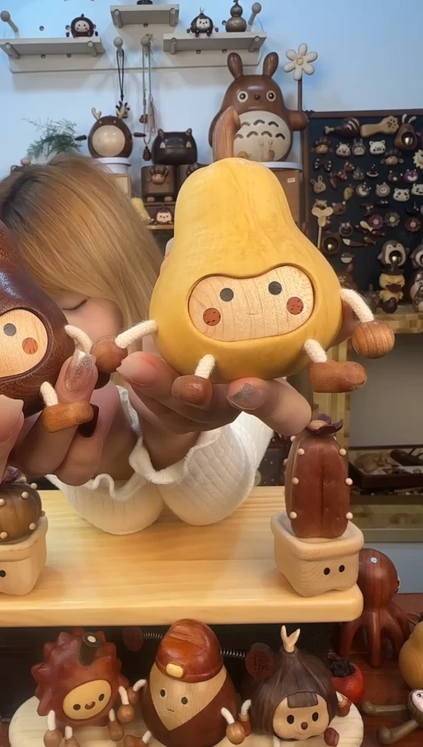 木黄杨木梨，乌檀木梨共2个