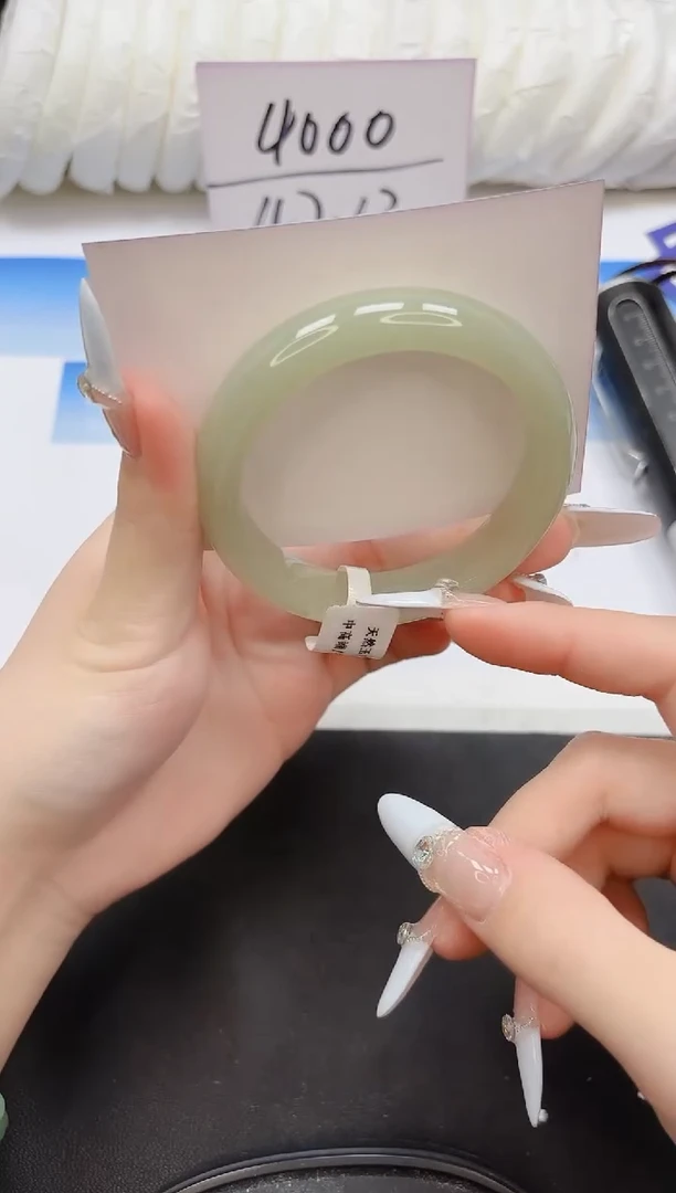 未镶嵌手镯石英质玉166-56.3