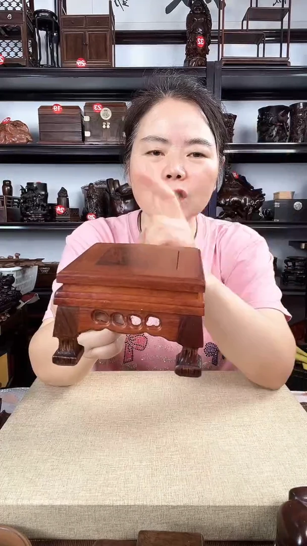 木虎脚正方老李红木工艺品