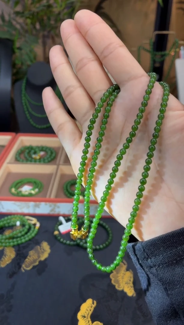 颈饰未镶嵌和田玉（碧玉）4高冰色标菠菜微矿毛衣链