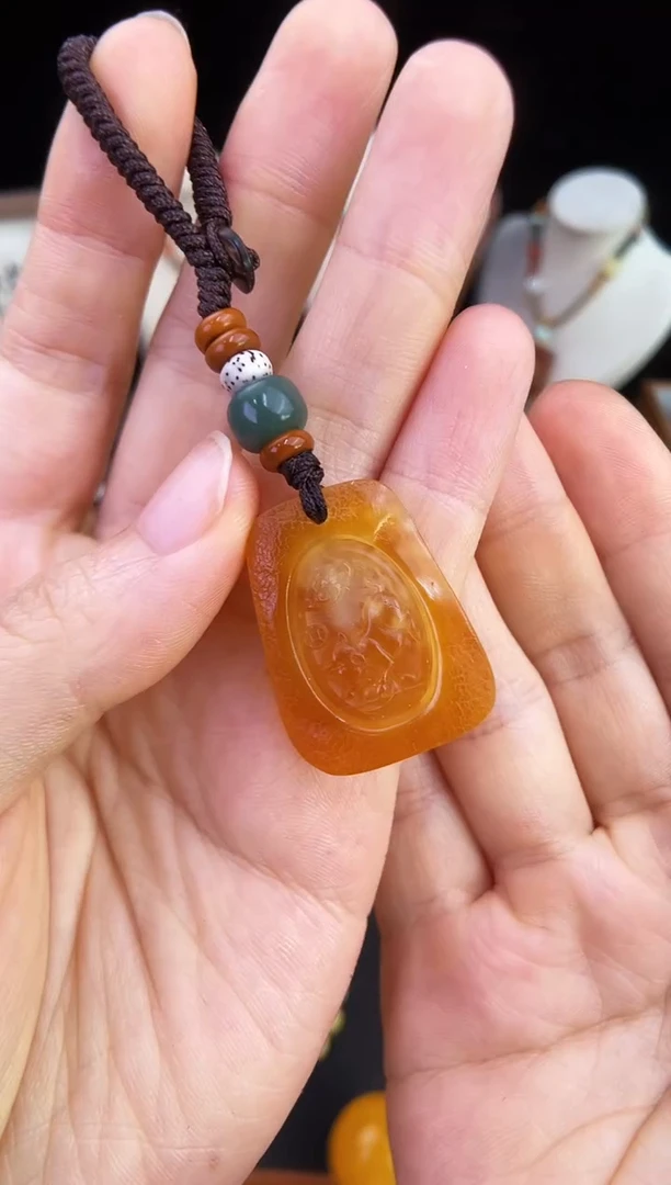 琥珀未镶嵌珠宝奇石柒月