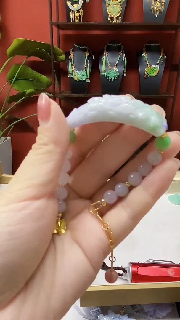 颈饰未镶嵌翡翠手牌