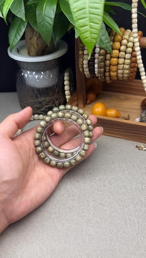 星月菩提手串石玉料 绿幽灵手串【精抛10*9左右