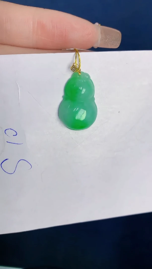 颈饰18K金镶嵌翡翠缅甸天然翡翠A货