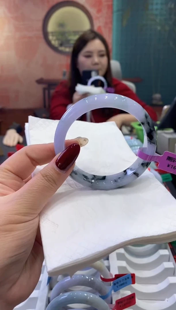 【闪购商品】翡翠手镯未镶嵌多人000149