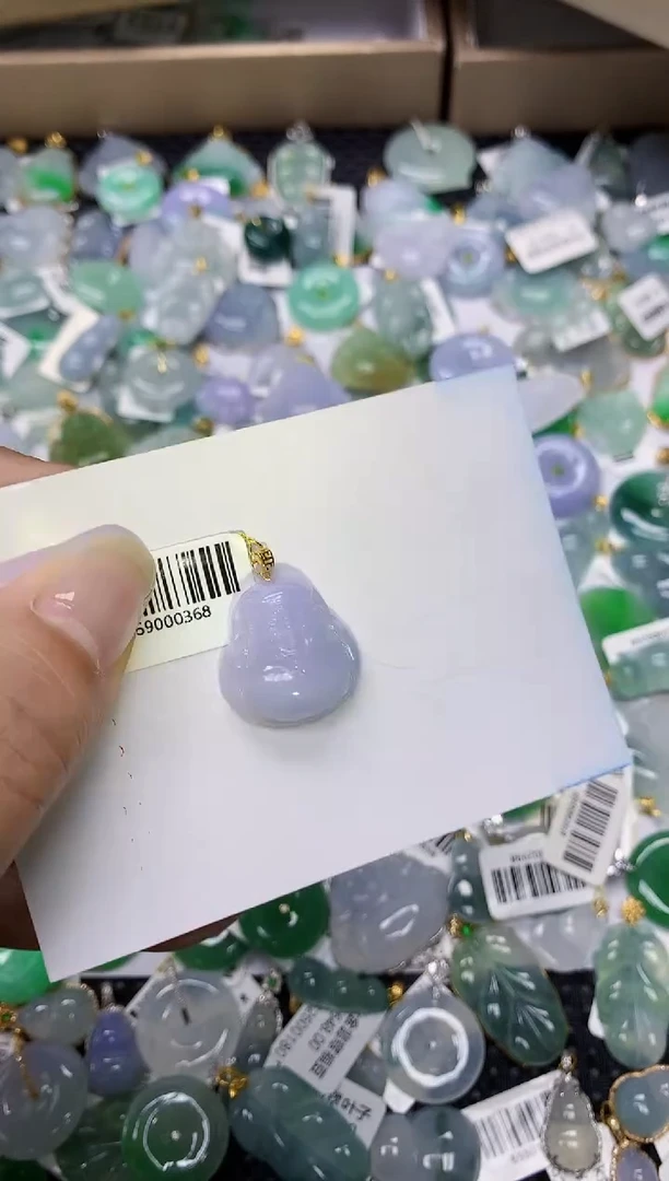 颈饰18K金镶嵌翡翠11111111111