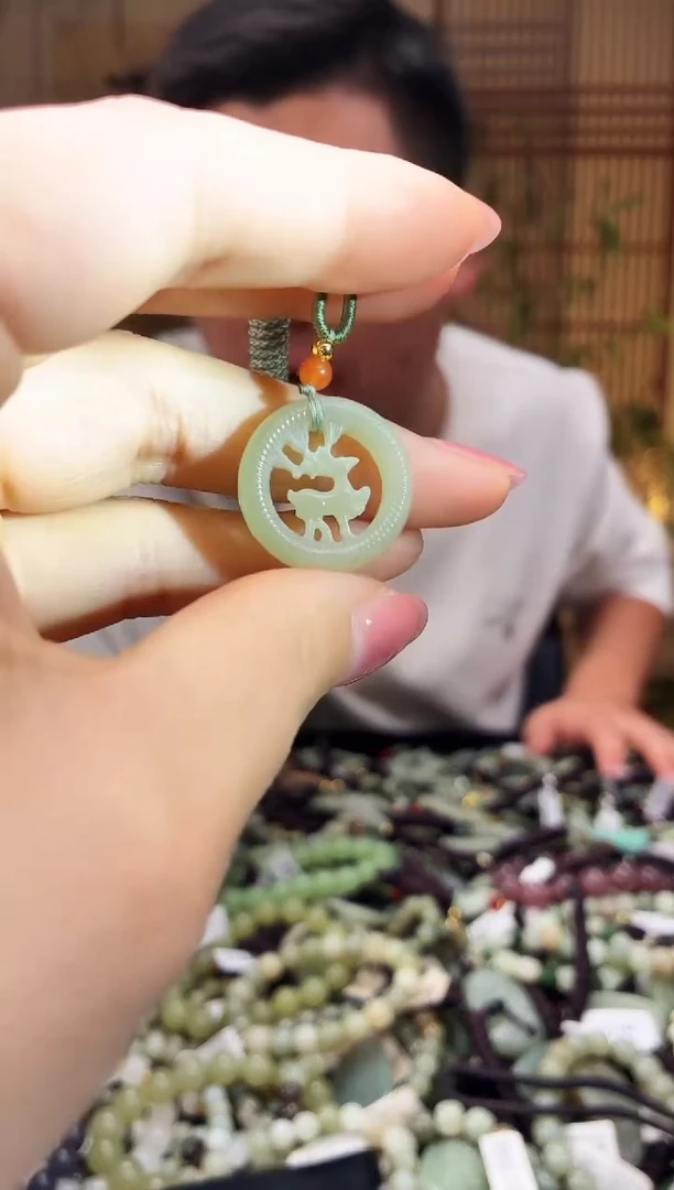 颈饰未镶嵌和田玉多样性发货，拍一发一