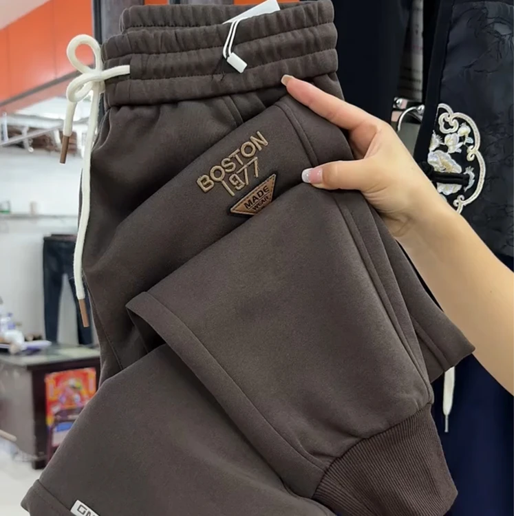 欧货2025秋冬季新款字母刺绣卫裤女小个子高腰宽松显瘦束脚哈伦裤