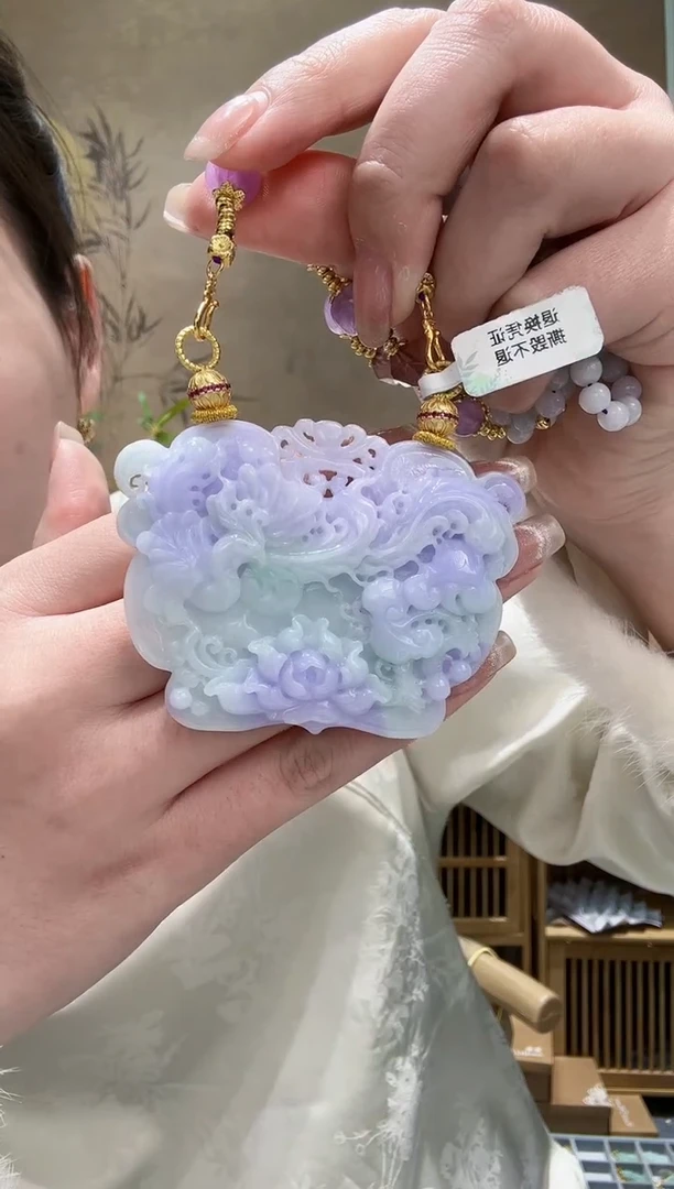 【闪购商品】翡翠颈饰未镶嵌吊坠