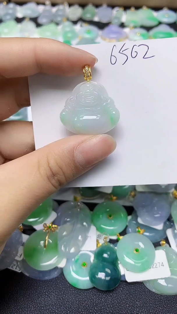 翡翠未镶嵌颈饰天然缅甸翡翠A货