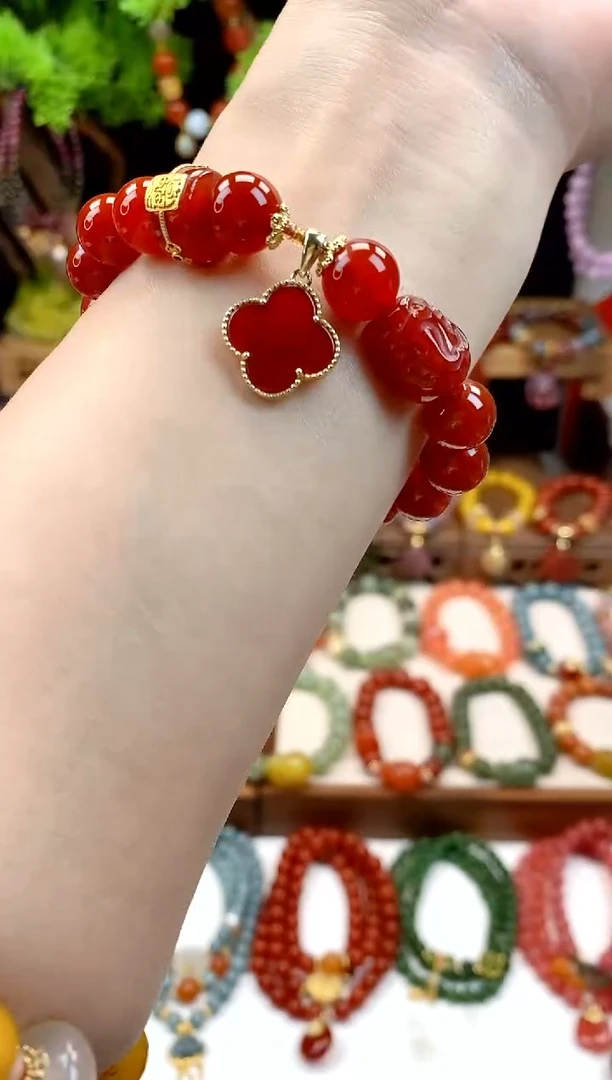 手饰玛瑙未镶嵌四叶草