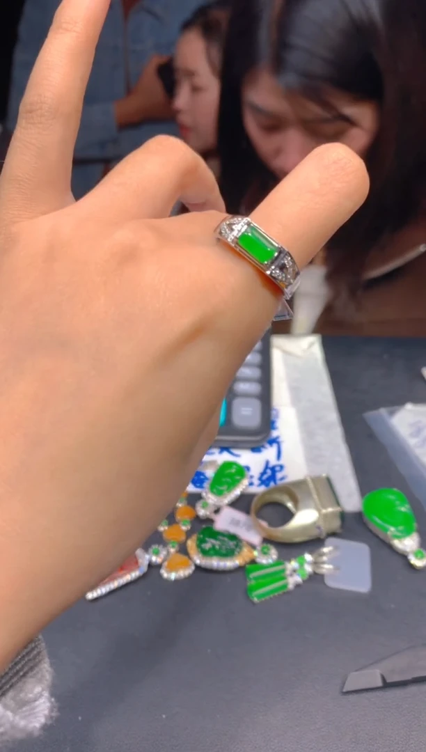 【闪购商品】定制翡翠未镶嵌198多样性发货（发其一）