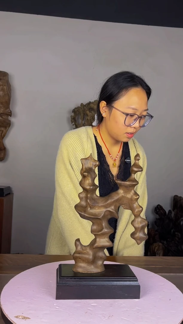 金丝楠大****场111金丝楠自然随性摆件