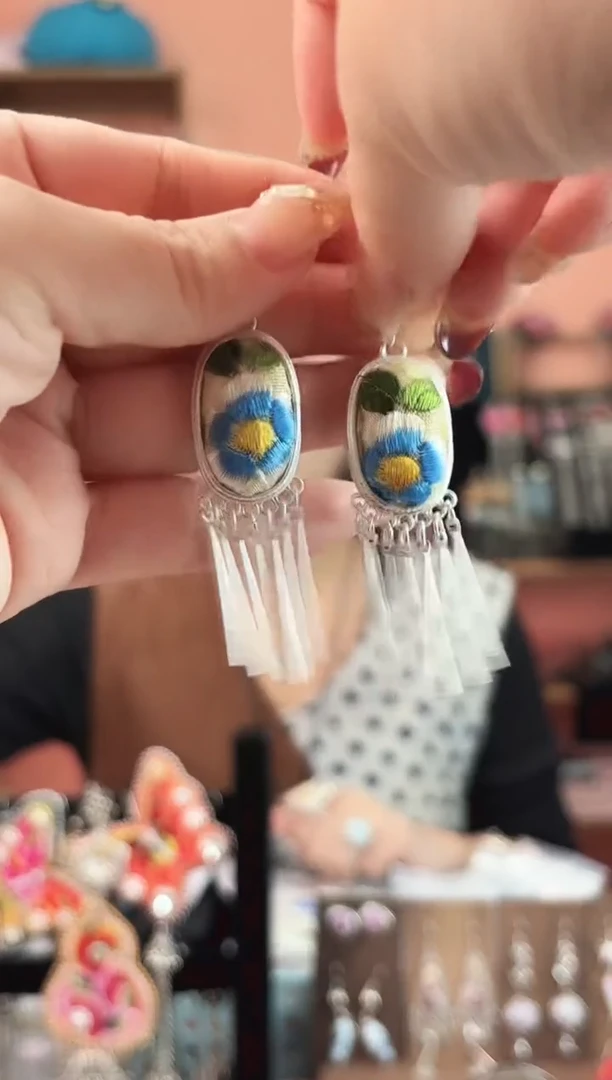 织绣艺枝独绣手工饰品36