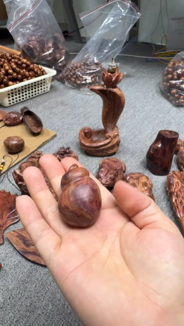 【闪购商品】黄花梨/降香黄檀把件正宗海黄螺