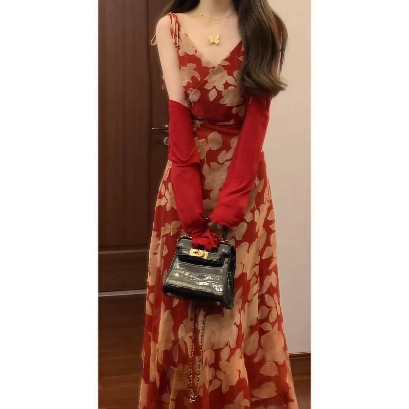 夏季巨显白复古红色碎花V领吊带连衣裙不规则裙摆度假风长裙9674