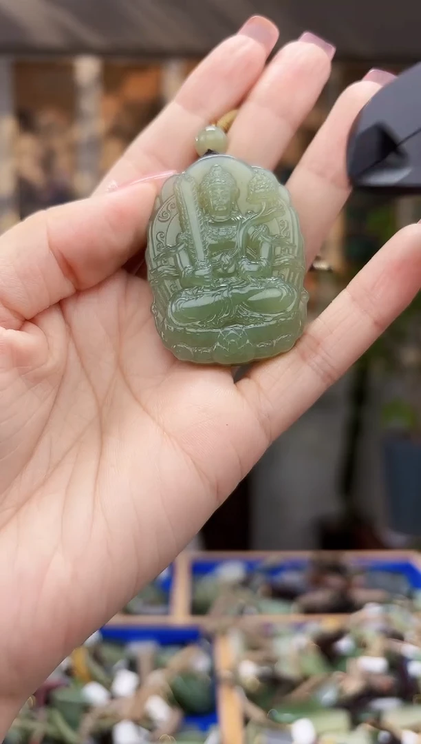 和田玉未镶嵌挂件拍一发一