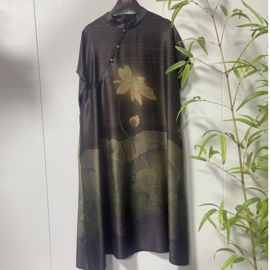 青娘子香云纱重缎印花新中式国风宽松中长款连衣裙60442