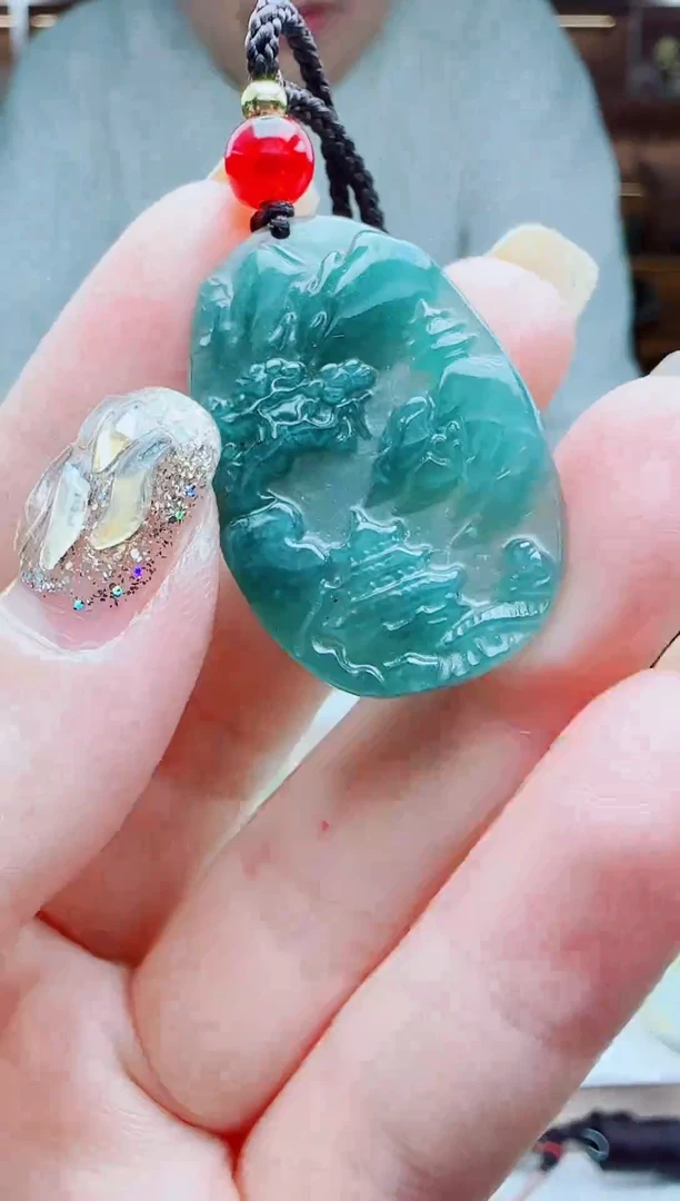 颈饰未镶嵌翡翠多样性发其一  山水