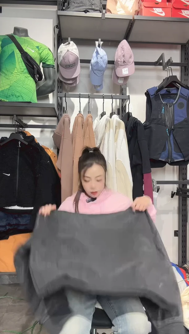 1592 编码 瑕疵款直播间过款为准 尺码   170