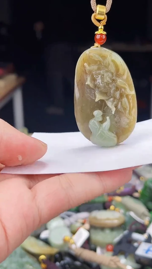 颈饰未镶嵌和田玉1