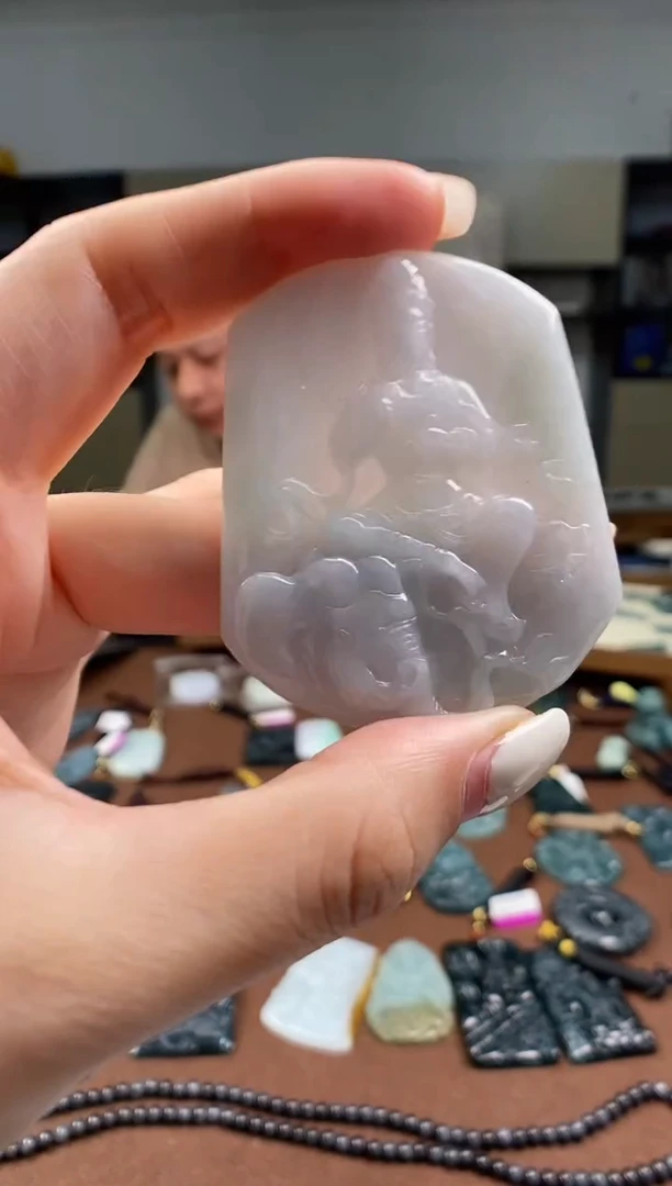 颈饰未镶嵌翡翠多样性发其一