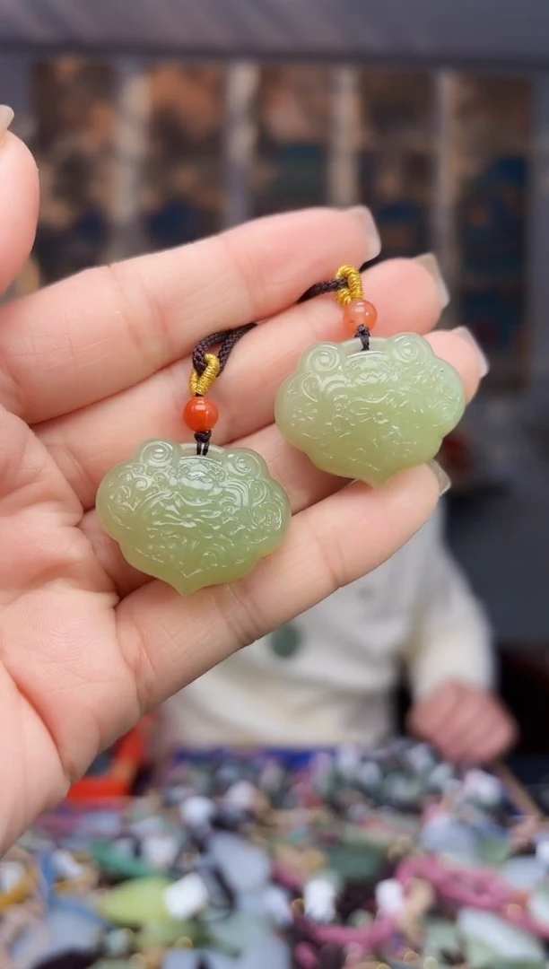 【闪购商品】和田玉挂件未镶嵌拍一发一多样性发货