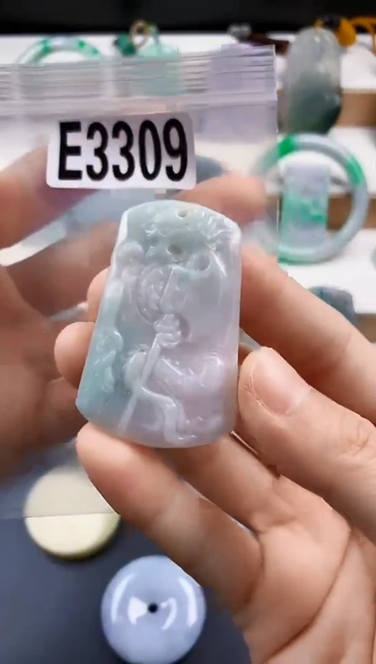 颈饰未镶嵌翡翠天然翡翠吊坠挂件