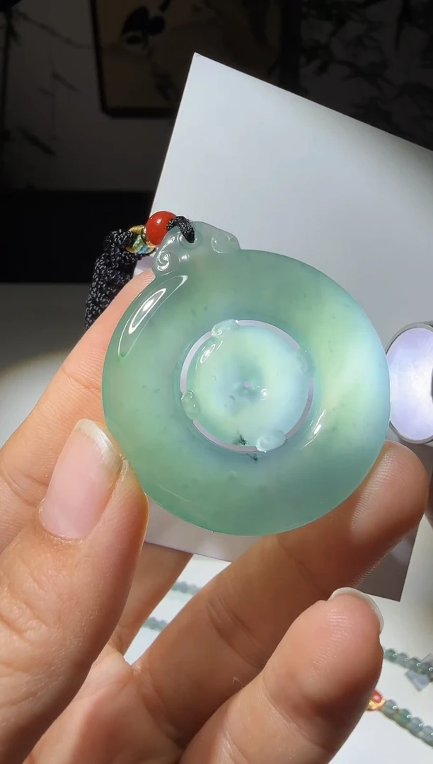 吊坠(不含链)未镶嵌翡翠平安扣