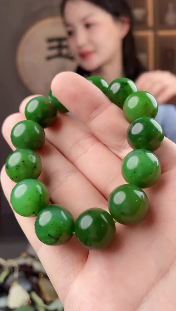 颈饰未镶嵌和田玉拍一发一，多样性发货