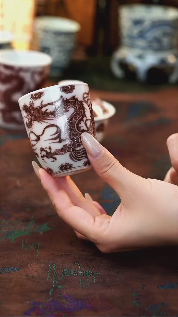 铠甲龙釉里红手雷杯子