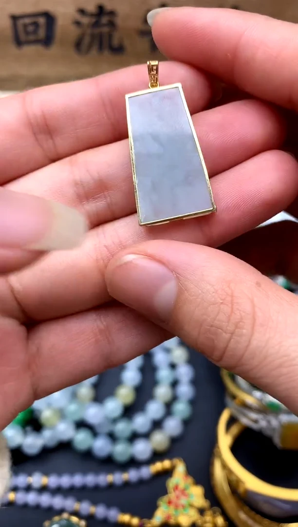 【闪购商品】翡翠颈饰18K金镶嵌80-中国好珍宝