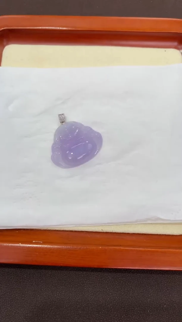 翡翠18K金镶嵌颈饰天然缅甸a货翡翠