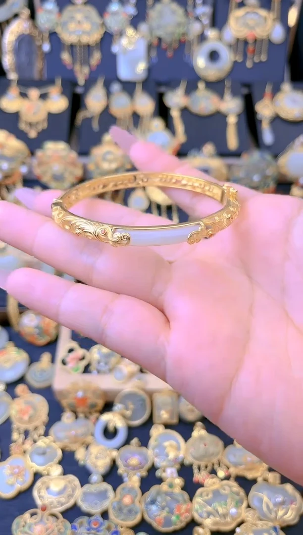 【闪购商品】和田玉手镯银S925镀金镶嵌花丝镂空手镯