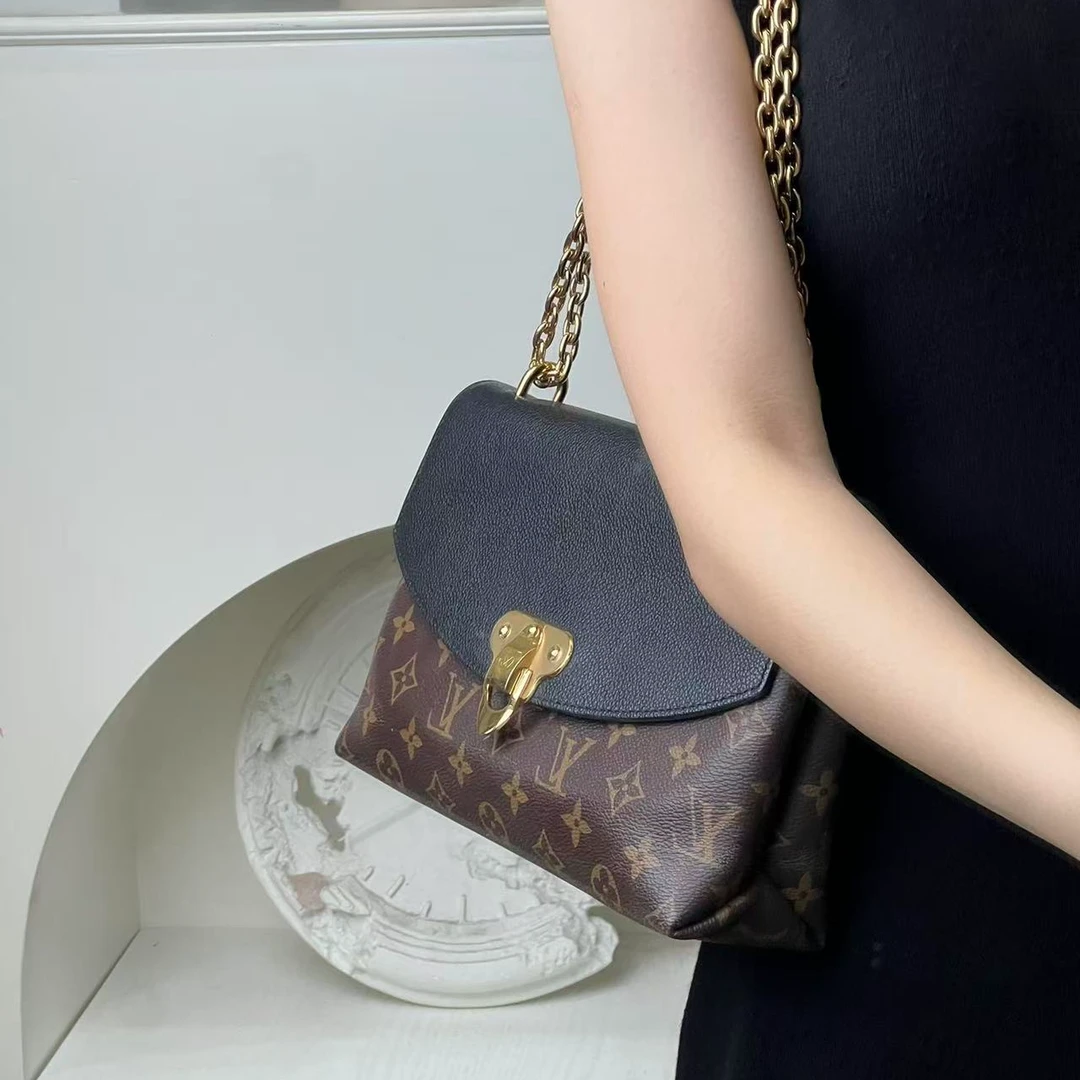 95新 LouisVuitton/路易威登 LV  传奇信封黑盖 包/严选