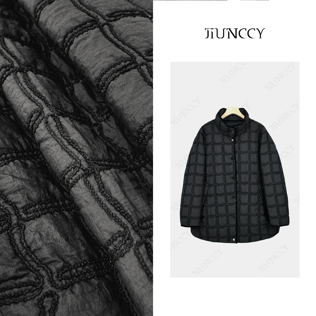 JIUNCCY【苏格】90白鹅绒夹羊毛颗粒绳绣花立体方格羽绒服52YYRF016