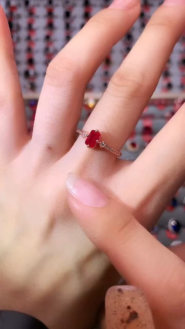 【闪购商品】红宝石戒指银S925镶嵌1111