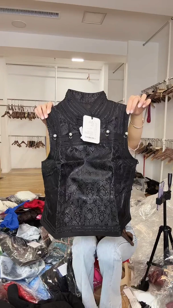 马甲       XL码      115-125斤