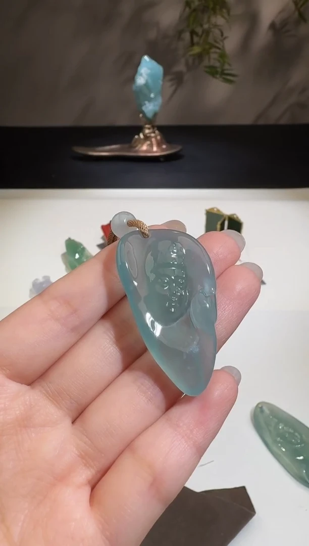 【闪购商品】翡翠颈饰未镶嵌【鑫鑫】