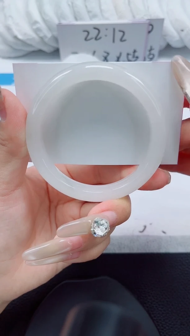 未镶嵌手镯石英质玉250-56/57