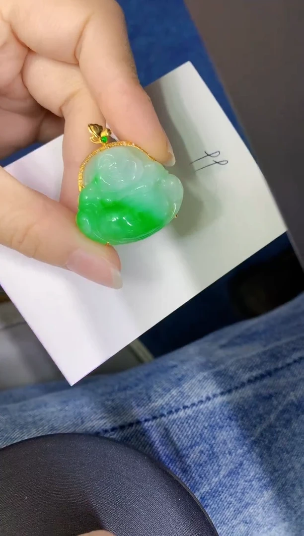 颈饰18K金镶嵌翡翠不****头缅甸天然翡翠A货