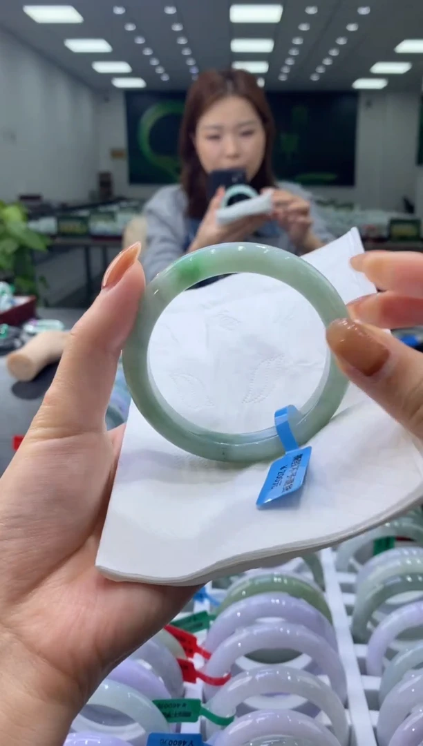 未镶嵌手镯翡翠0041021